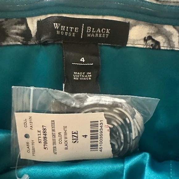 White House Black Market Monochrome Floral Top - Picture 2 of 6